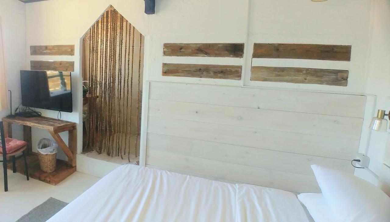 Si-Har Chalets Nimrod Екстериор снимка